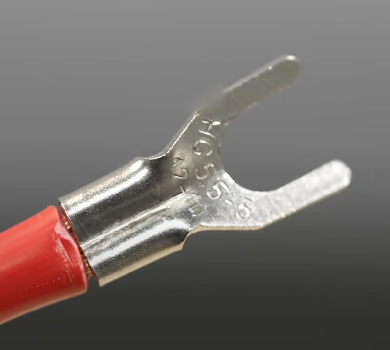 What a good crimp should look like-bottom view.jpg